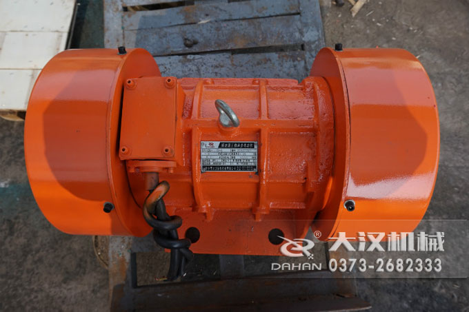 YZS振動電機(jī) YZS振動電機(jī)